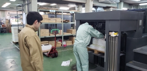 松本工業高校生がインターンシップで印刷の現場を体験